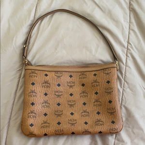 Mcm pouch